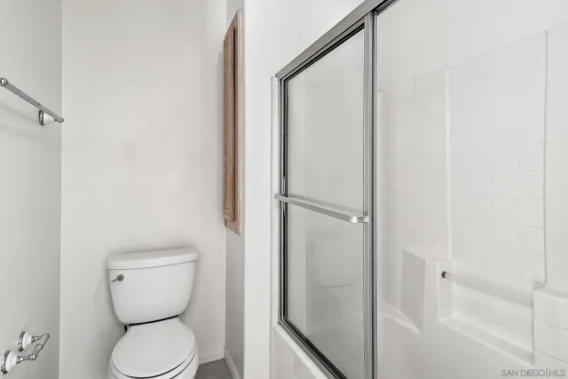 $2,000 | 11410 Via Rancho San Diego, Unit 38, El Cajon, CA 92019