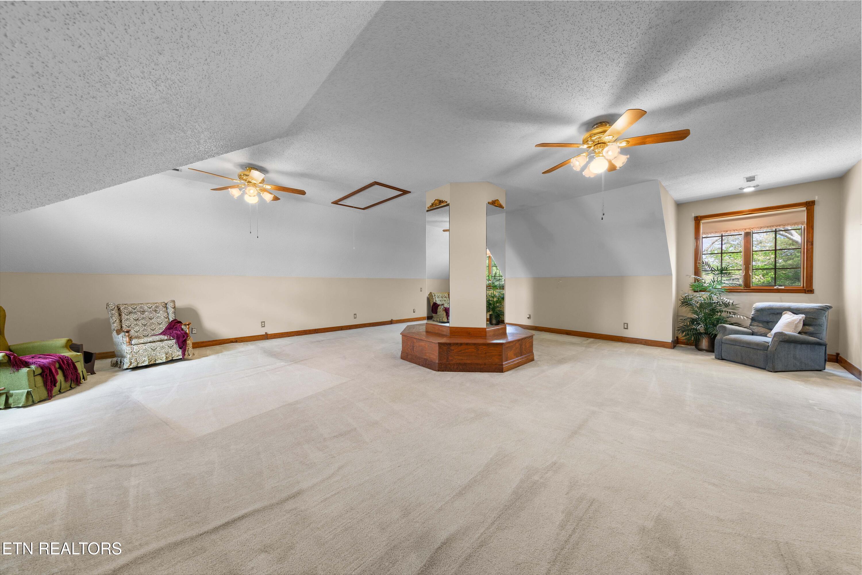 300 Lowe Road Huntsville, TN 37756 - Photo 41 of 60 030A1433