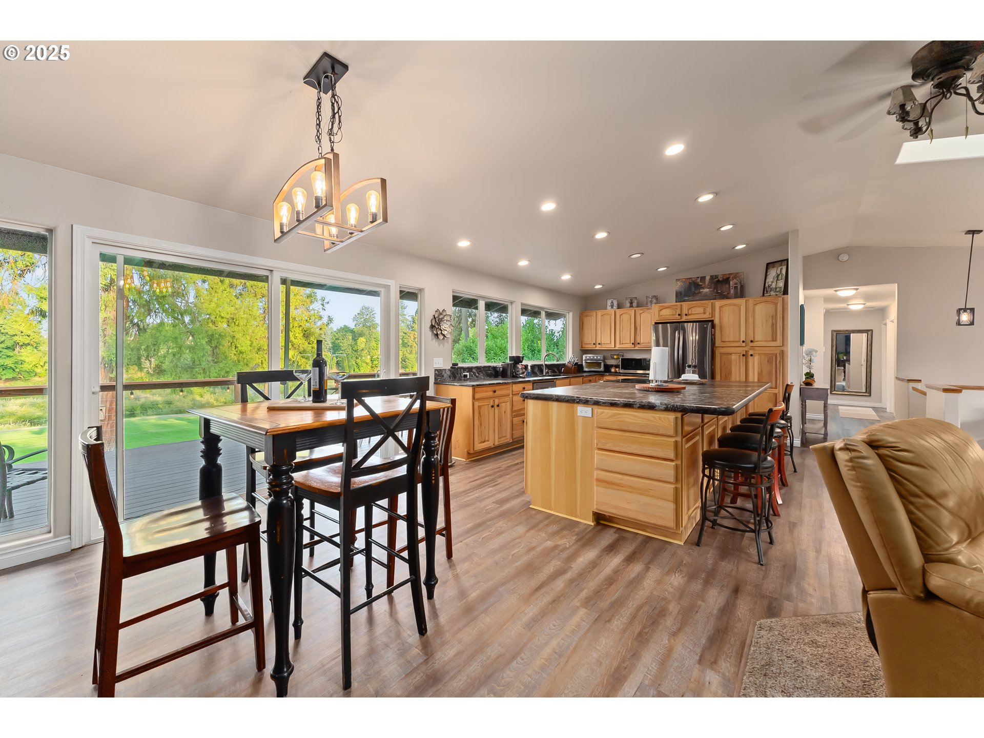3314 Fisher Road Roseburg, OR 97471 - Photo 12 of 48 Dining Area