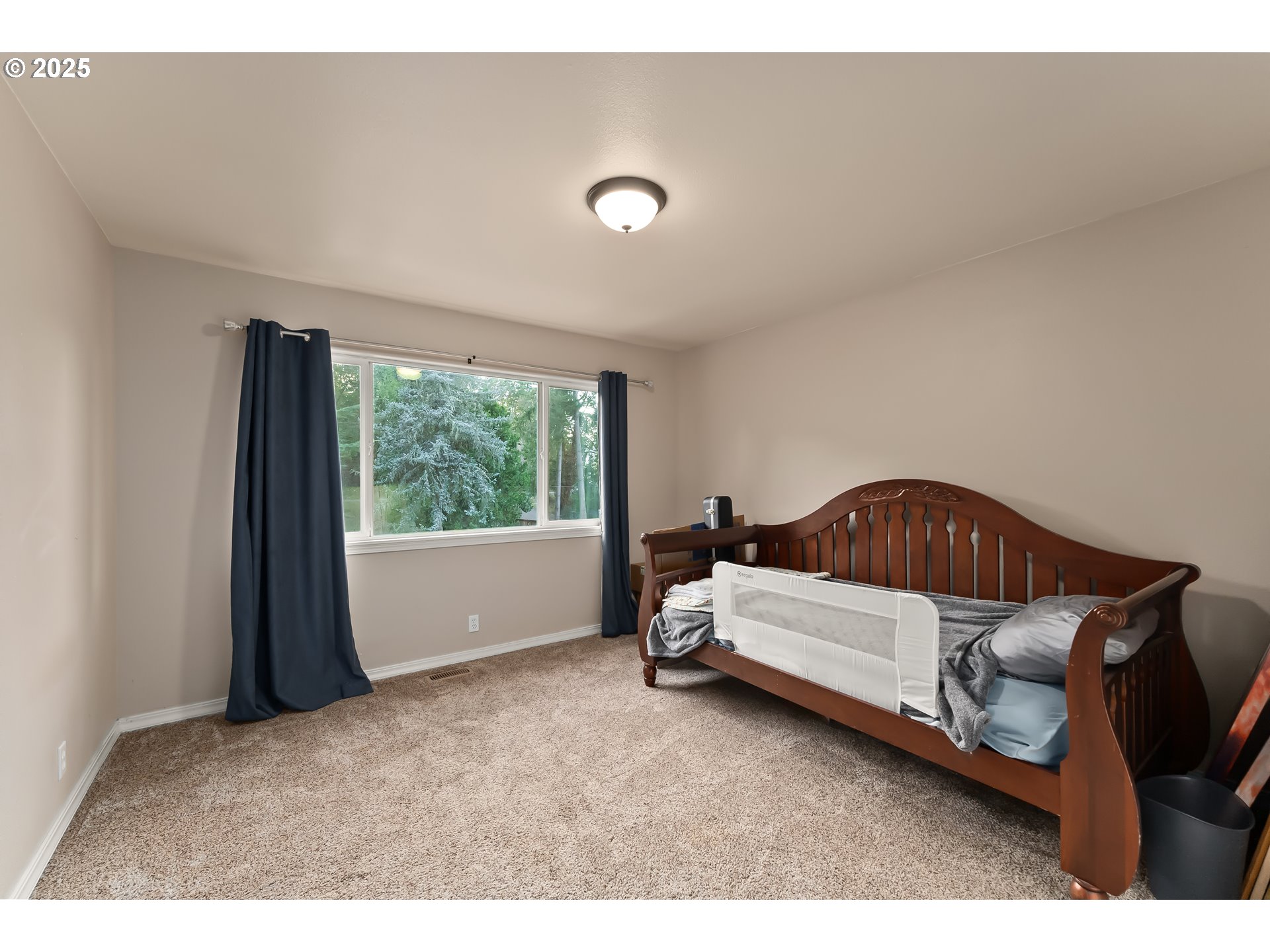 3314 Fisher Road Roseburg, OR 97471 - Photo 22 of 48 Bedroom