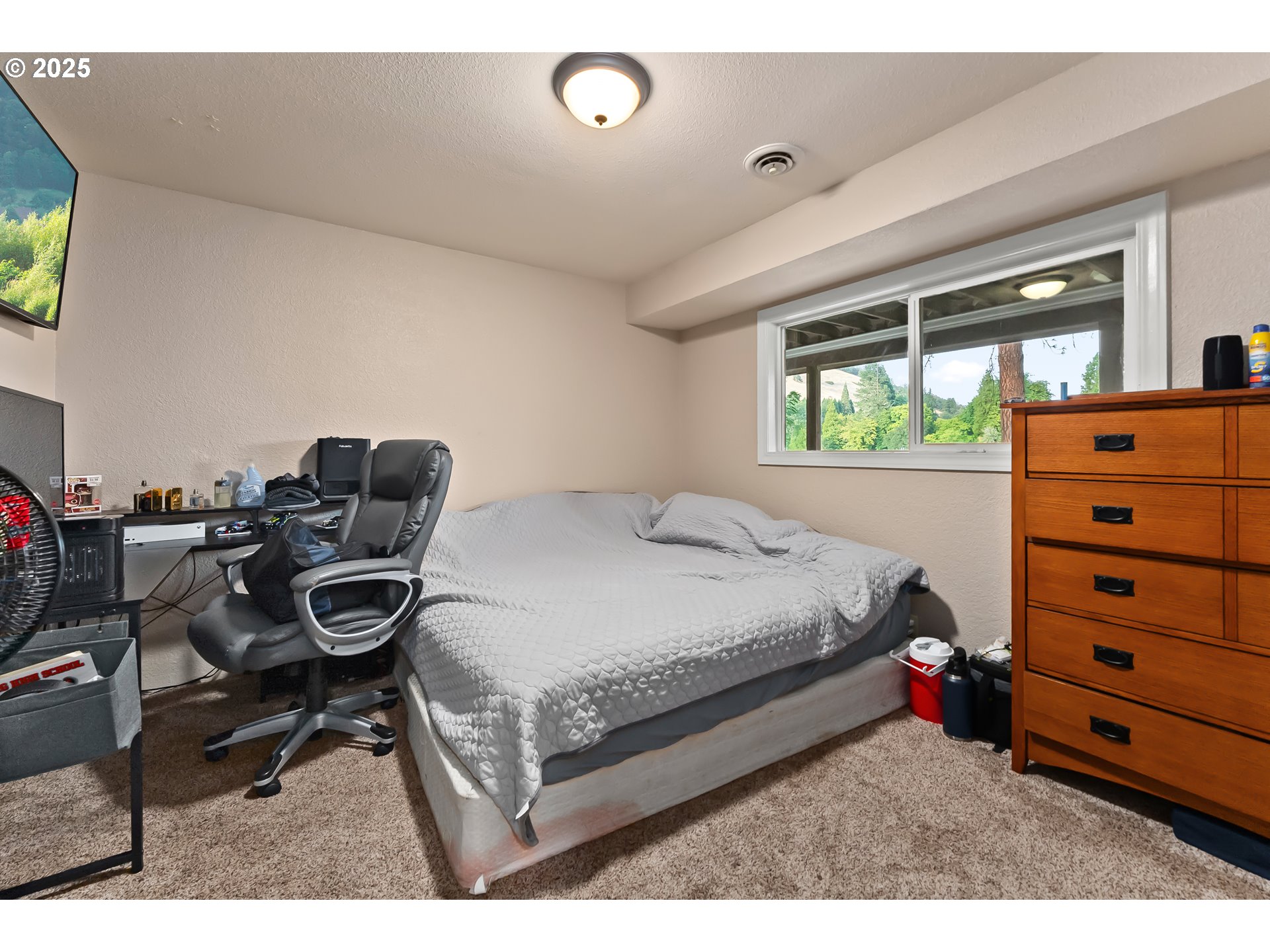 3314 Fisher Road Roseburg, OR 97471 - Photo 32 of 48 Family Room