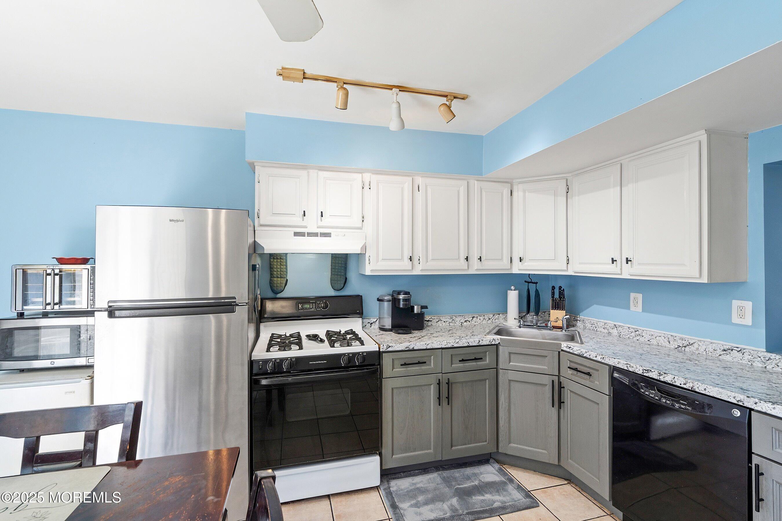 36 Creek Road Brick, NJ 08724 - Photo 14 of 24 14-Kitchen 1E