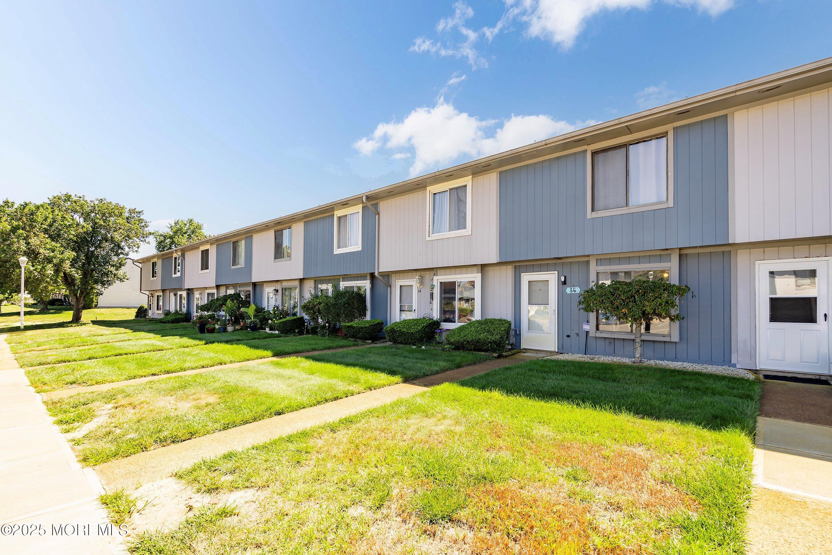 36 Creek Road Brick, NJ 08724 - Photo 3 of 24 03-Front Right