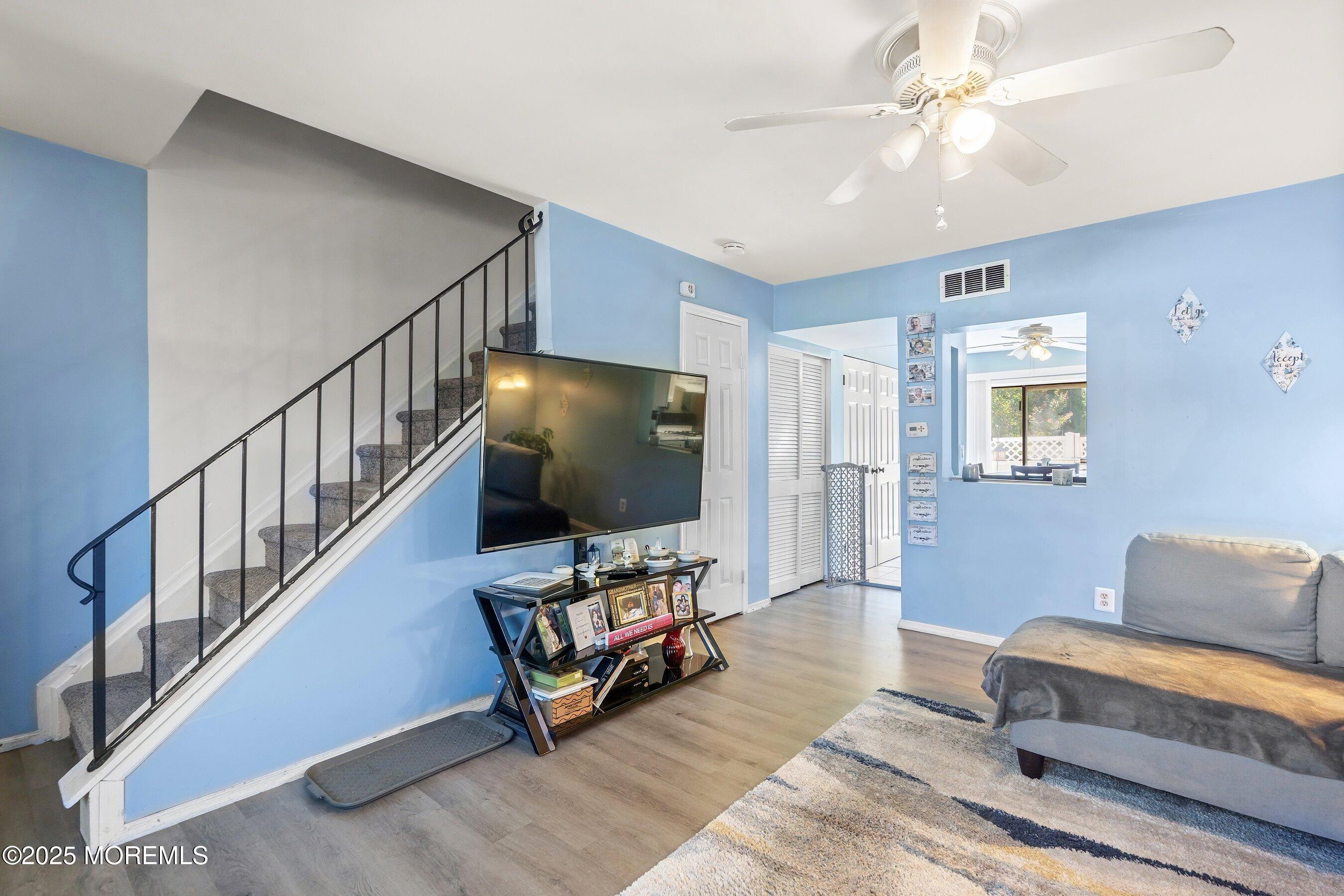 36 Creek Road Brick, NJ 08724 - Photo 7 of 24 07-Living 1B