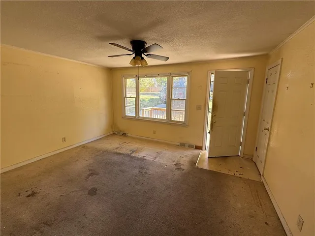 $139,900 | 3002 North 58th Street, Kansas City, KS 66104