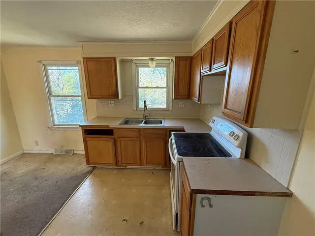 $139,900 | 3002 North 58th Street, Kansas City, KS 66104