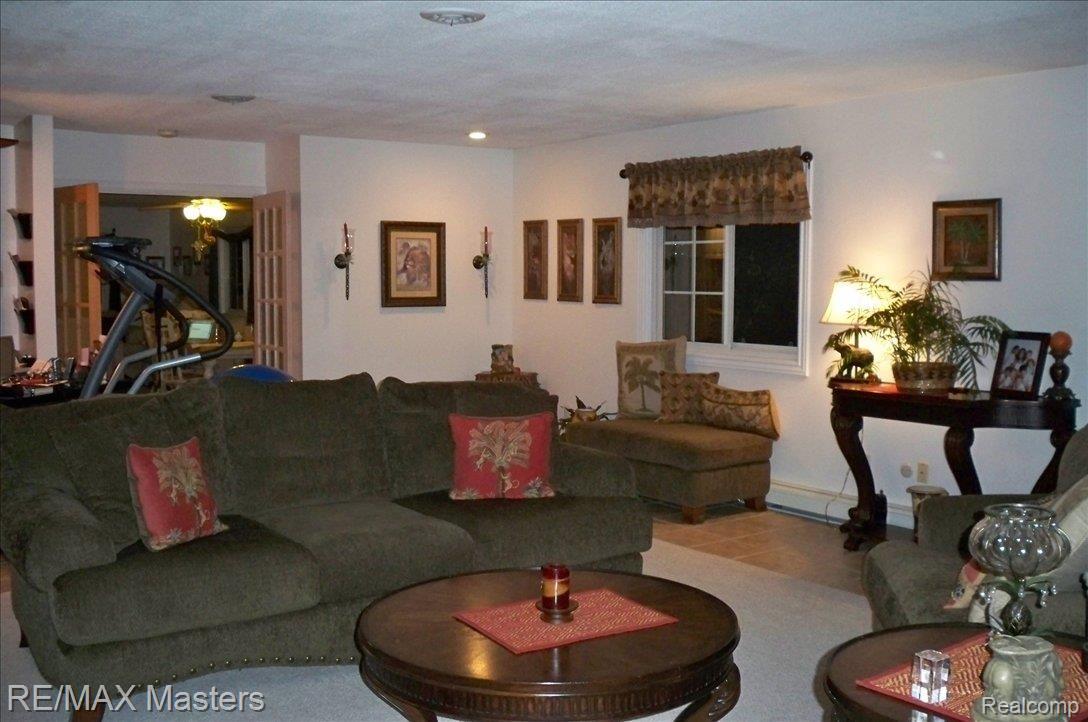 38698 Judd Road Belleville, MI 48111 - Photo 11 of 15 018