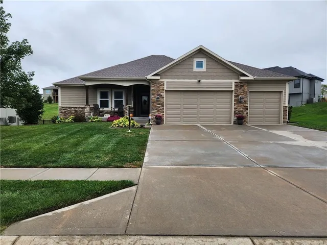 $490,000 | 12930 North Bayberry Street, Platte City, MO 64079