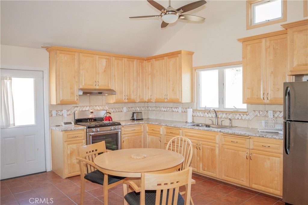 44981 Todd Eymann Road Dunlap, CA 93621 - Photo 7 of 74