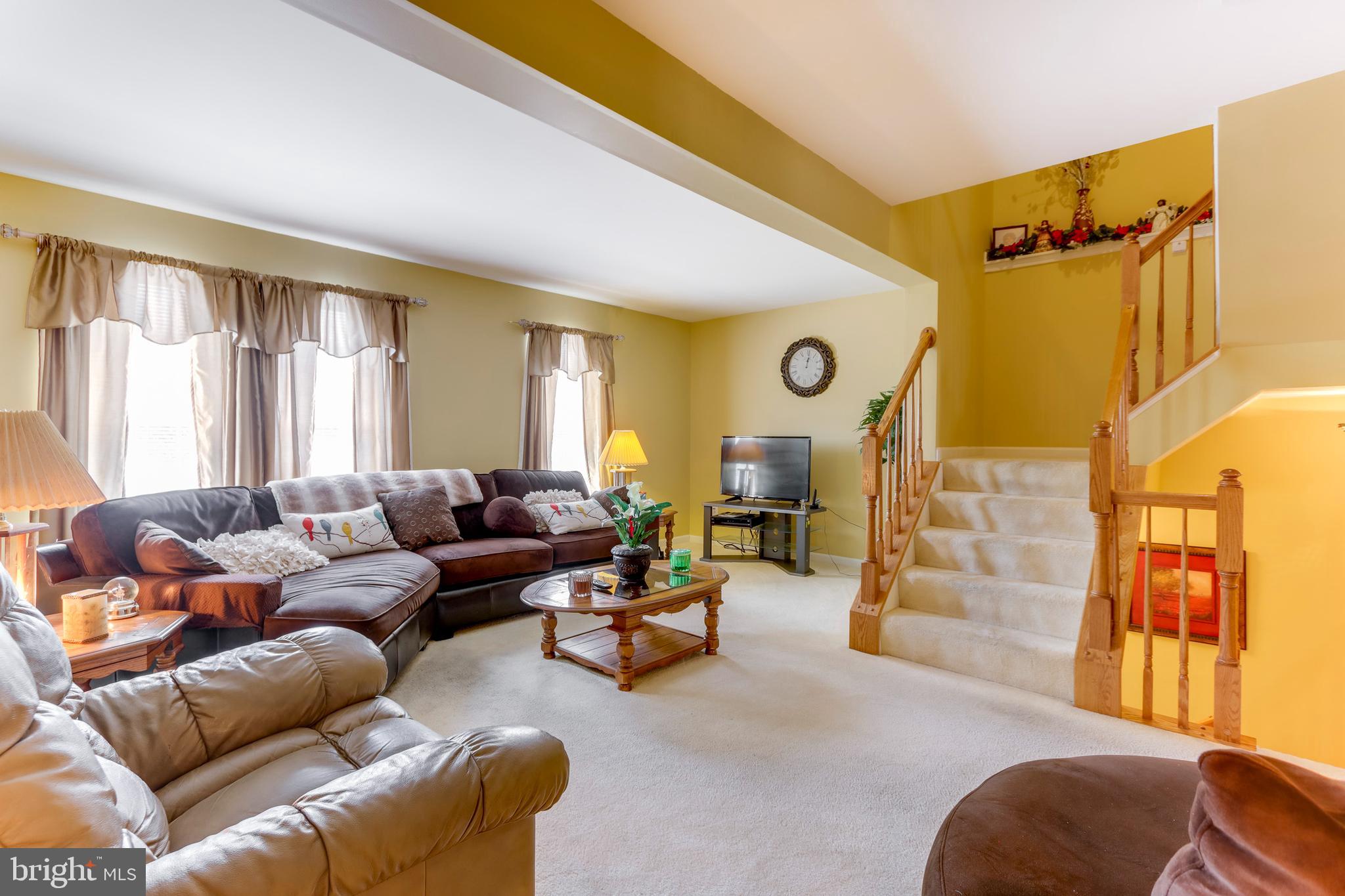 1347 Mare Street Ranson, WV 25438 - Photo 6 of 45