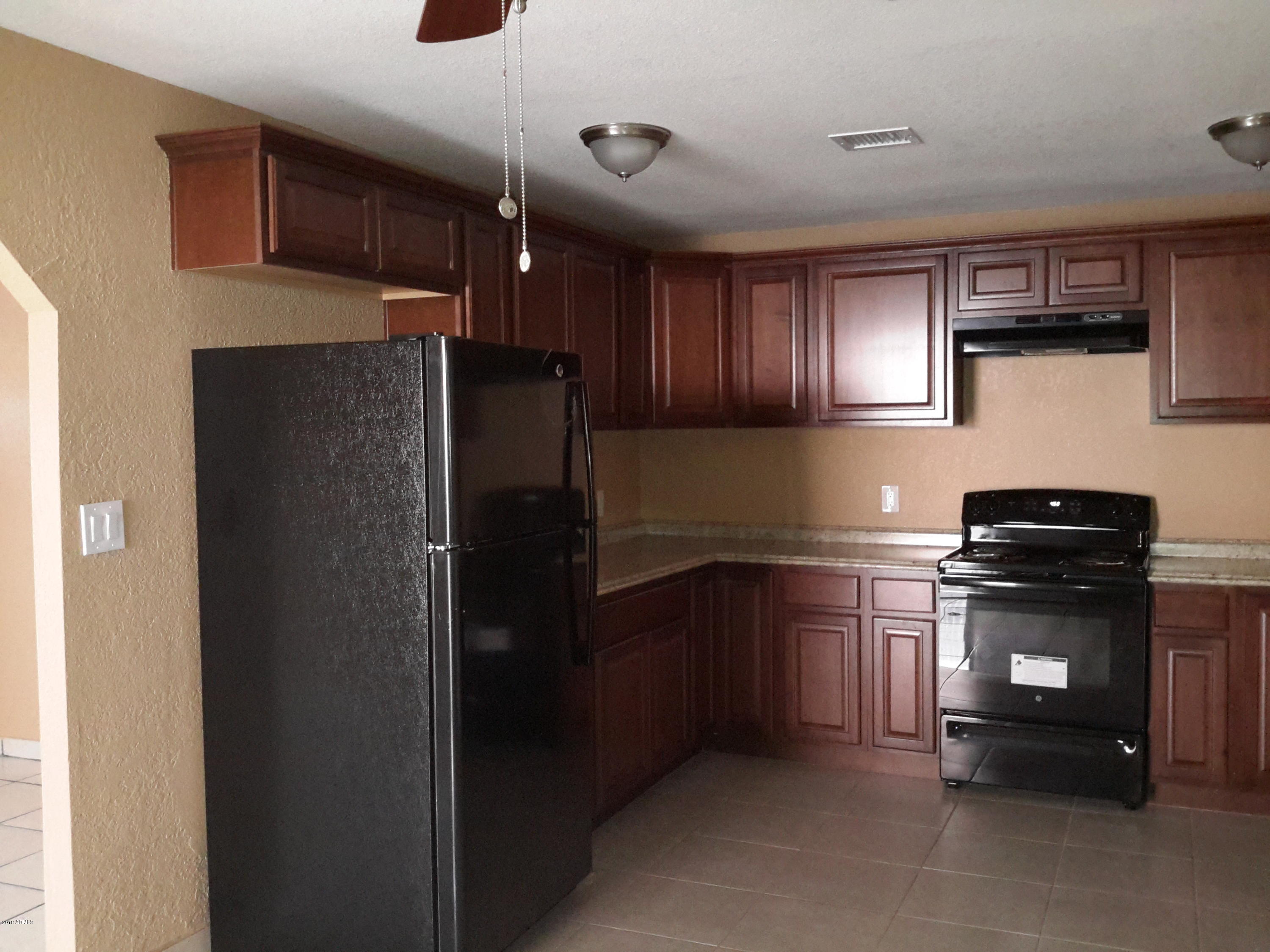 4879 West Granada Road Phoenix, AZ 85035 - Photo 5 of 28 20180106_104108