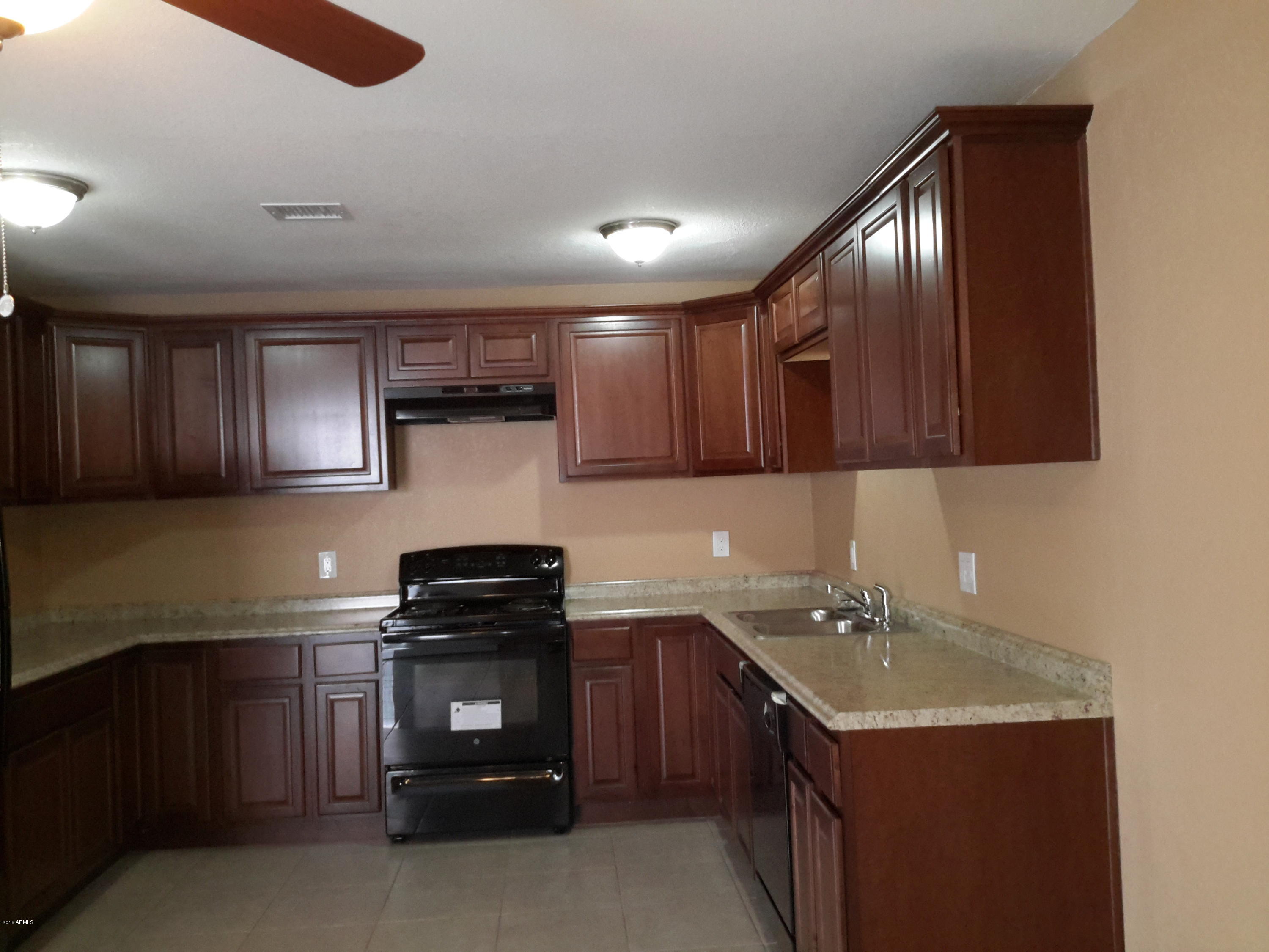 4879 West Granada Road Phoenix, AZ 85035 - Photo 7 of 28 20180106_104428