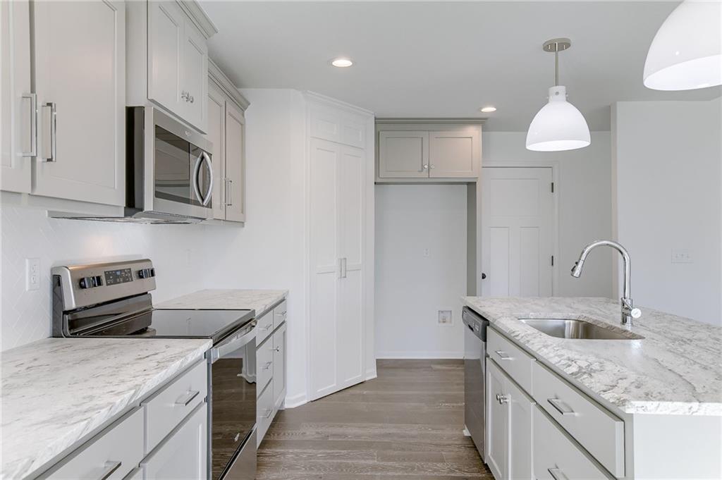 19995 West 221st Street Spring Hill, KS 66083 - Photo 11 of 25