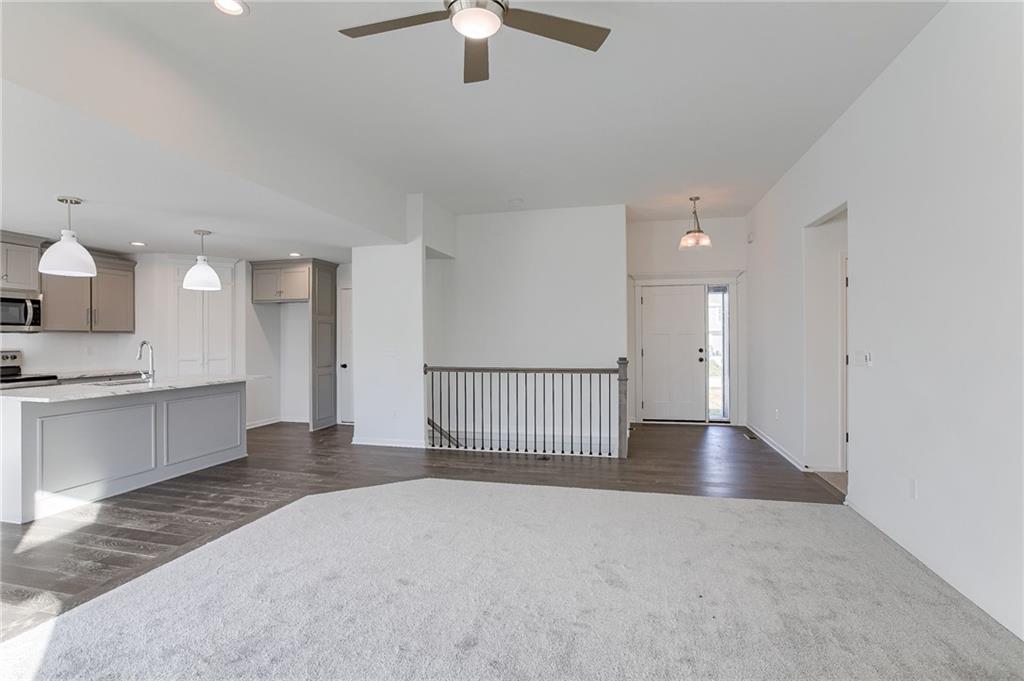 19995 West 221st Street Spring Hill, KS 66083 - Photo 3 of 25