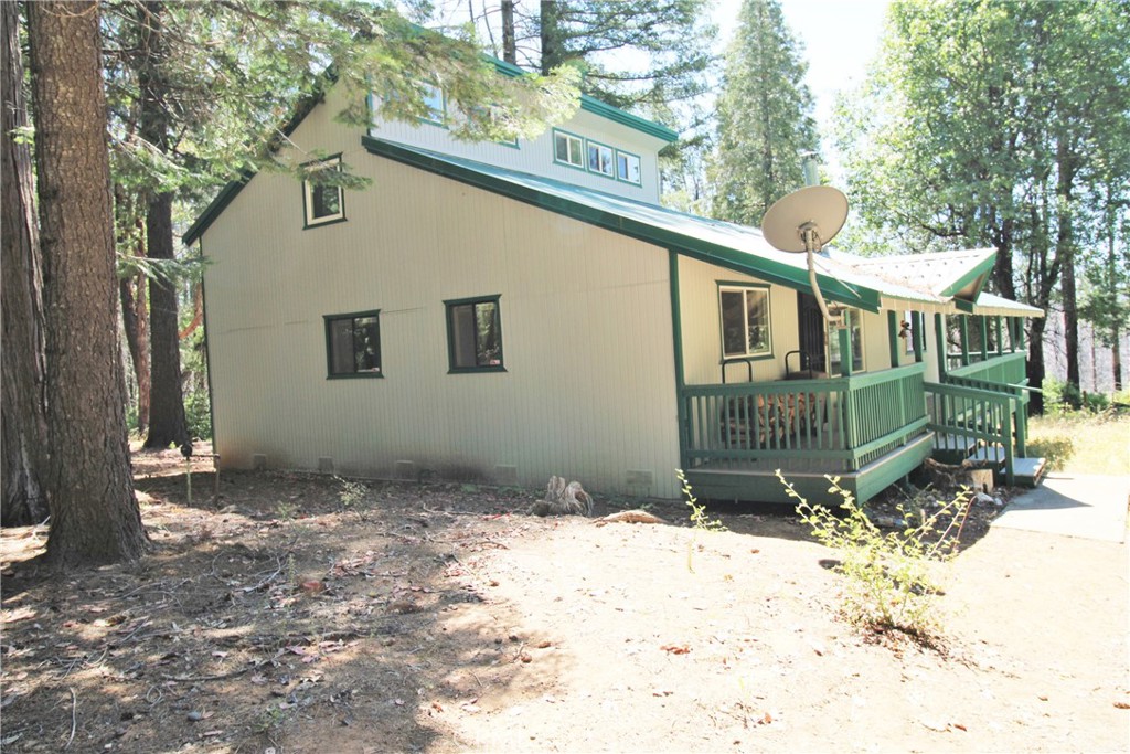 268 Milsap Bar Road Berry Creek, CA 95916 - Photo 23 of 47 a view of a house with a yard