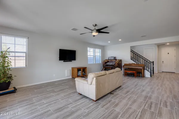 $800,000 | 130 North Bay Drive, Gilbert, AZ 85233