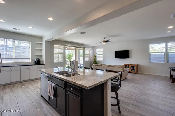 $800,000 | 130 North Bay Drive, Gilbert, AZ 85233