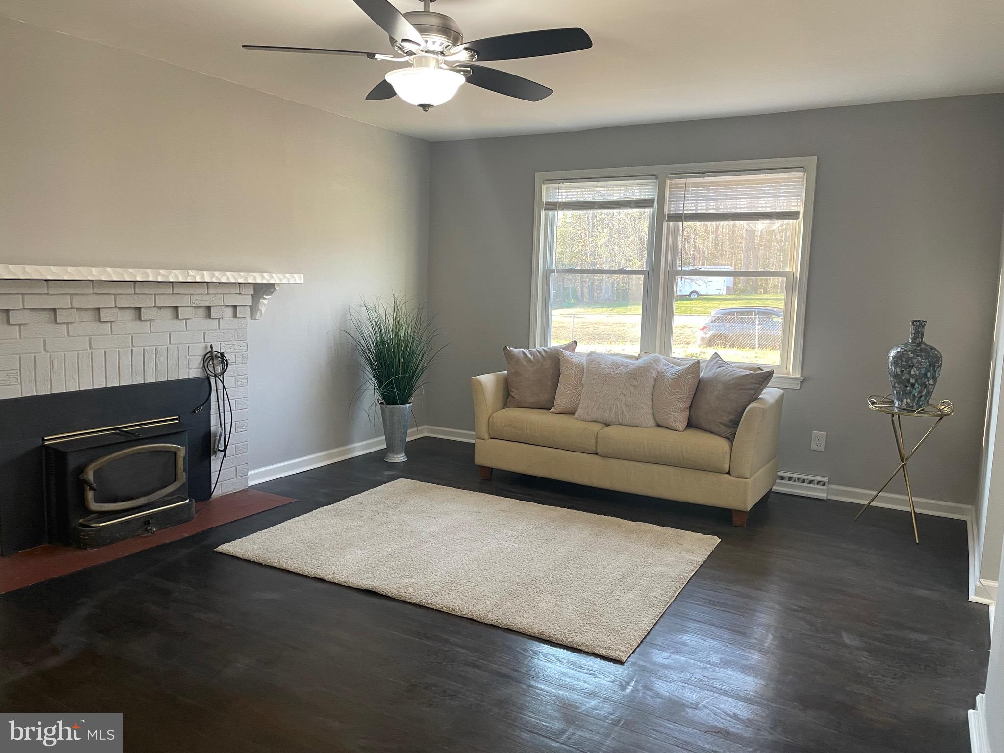 6107 Buckler Road Clinton, MD 20735 - Photo 8 of 38