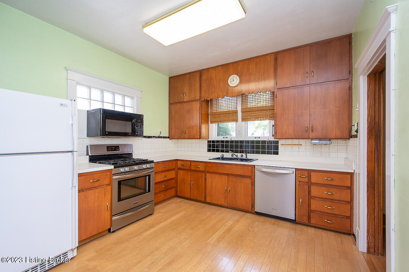 3819 Poplar Level Road Louisville, KY 40213 - Photo 9 of 45 Kitchen