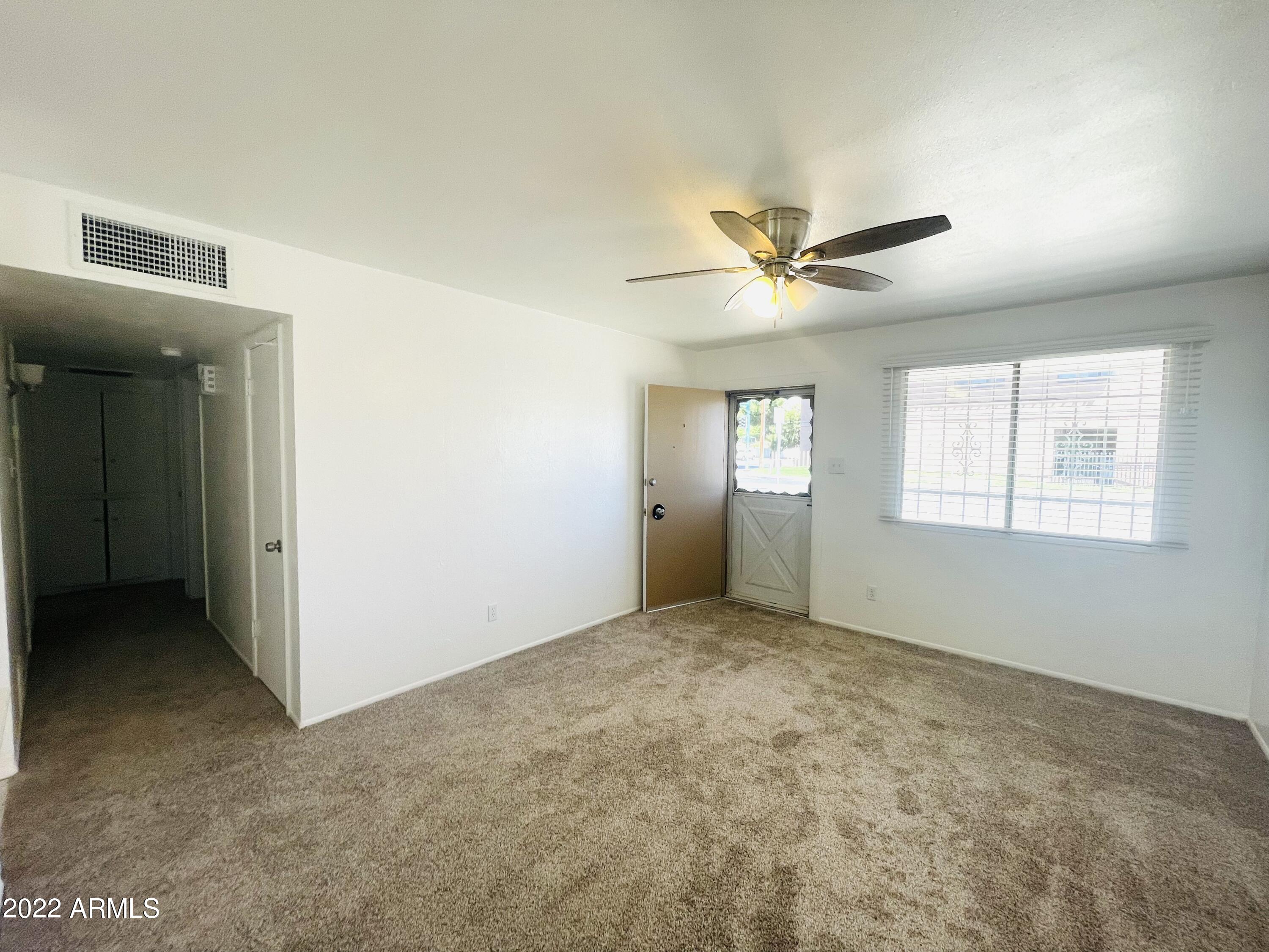 6633 West Osborn Road Phoenix, AZ 85033 - Photo 11 of 28 55A8C136-C90B-4203-B78E-391CBAE9FF98