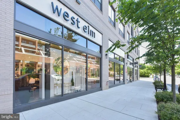 $3,799 | 925 North Fairfax Street, Unit 806, Alexandria, VA 22314