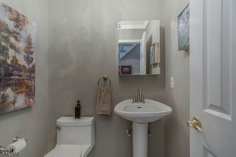 5 Pinewood Lane Warren, NJ 07059 - Photo 19 of 45