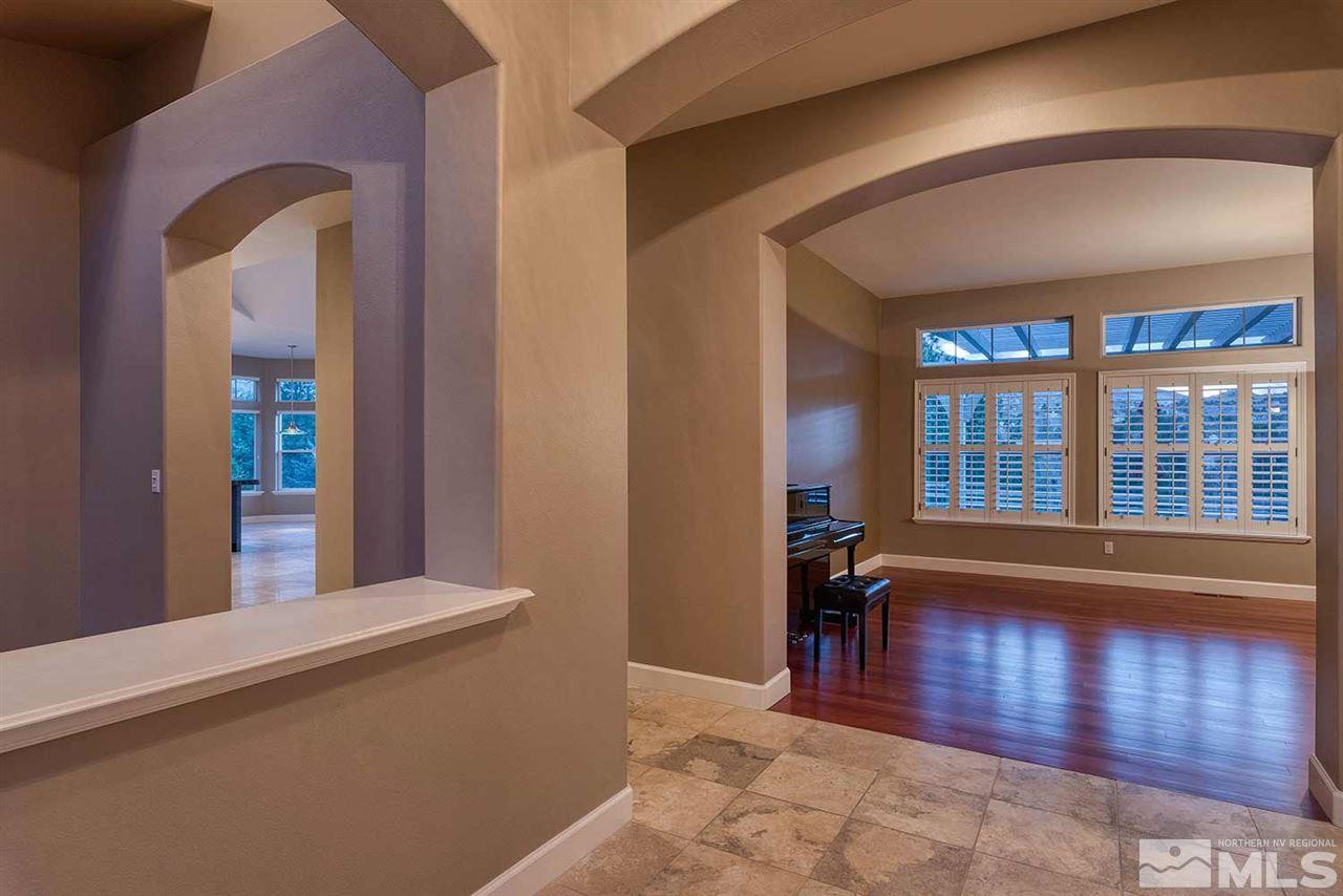3375 Sierra Crest Way Reno, NV 89519 - Photo 10 of 25 Photo 10