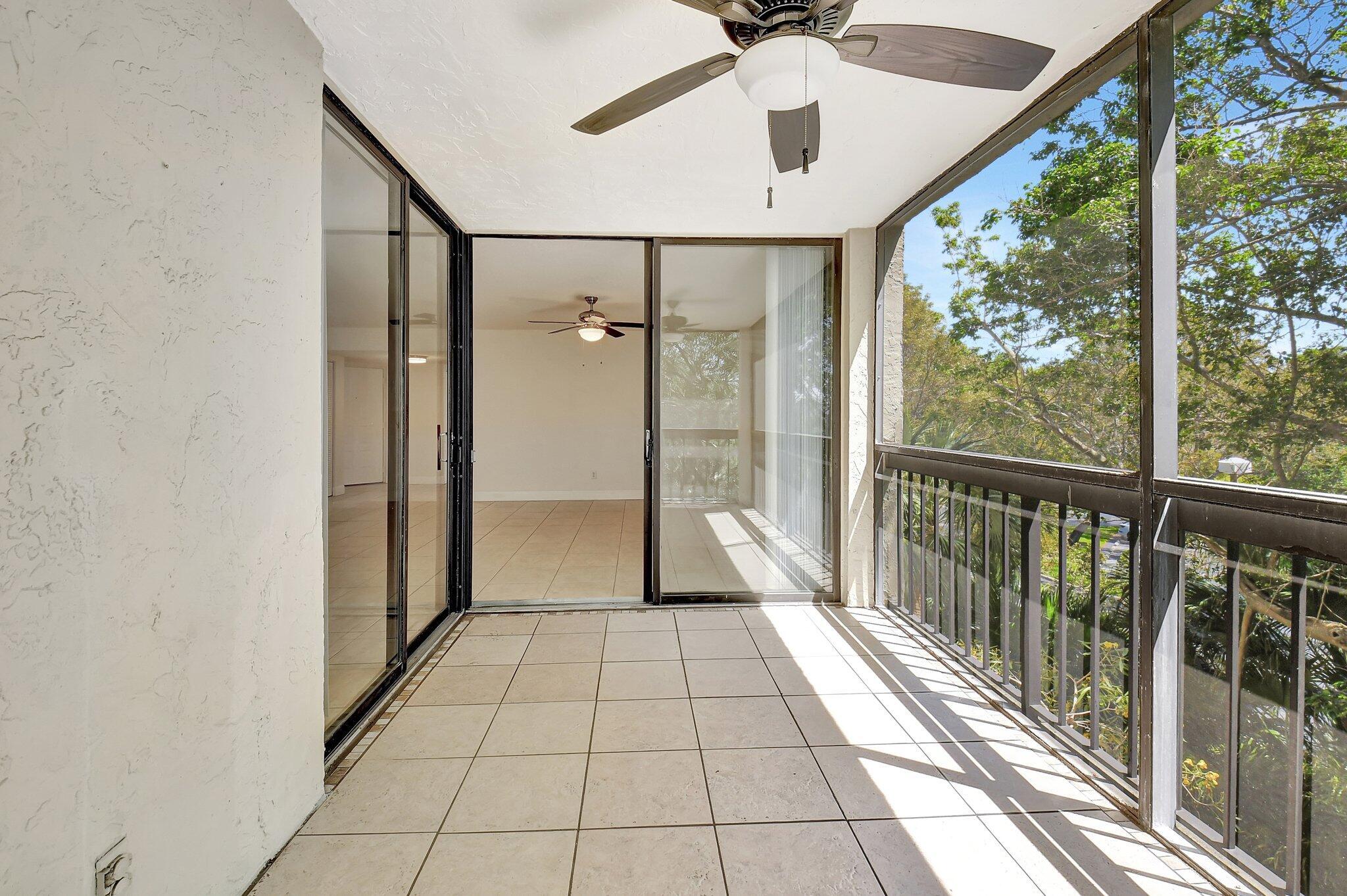 820 Lavers Circle, Unit G402 Delray Beach, FL 33444 - Photo 6 of 28 820 LAVERS CIRCEL #G402