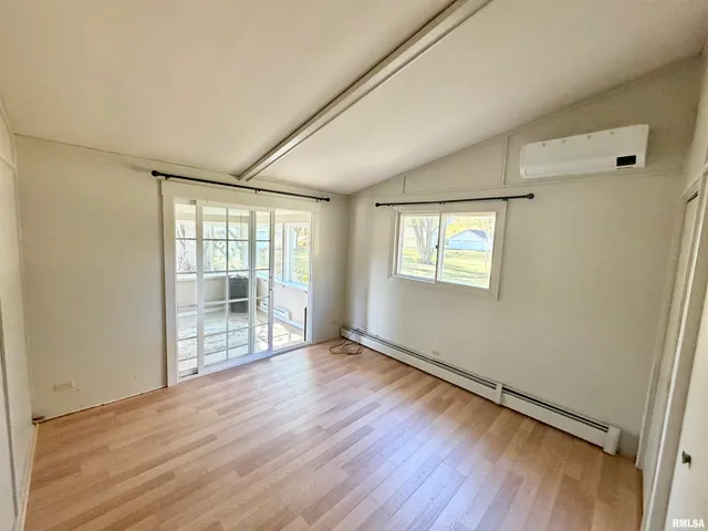 $319,000 | 990 William Drive, Knoxville, IL 61448