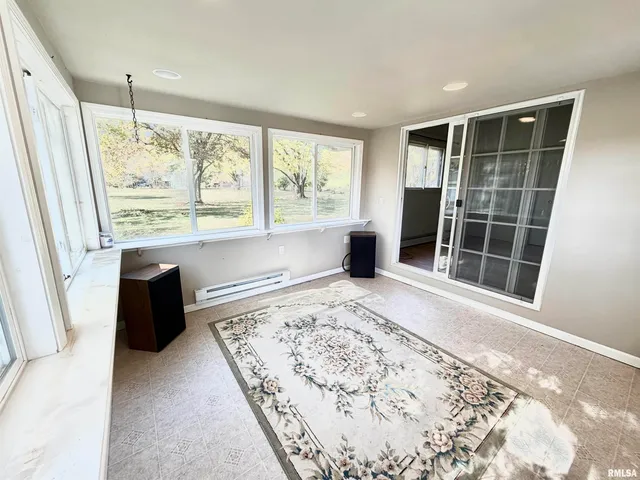 $319,000 | 990 William Drive, Knoxville, IL 61448