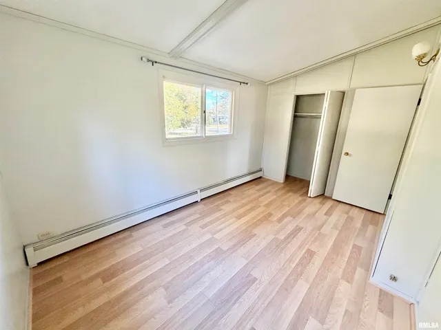 $319,000 | 990 William Drive, Knoxville, IL 61448