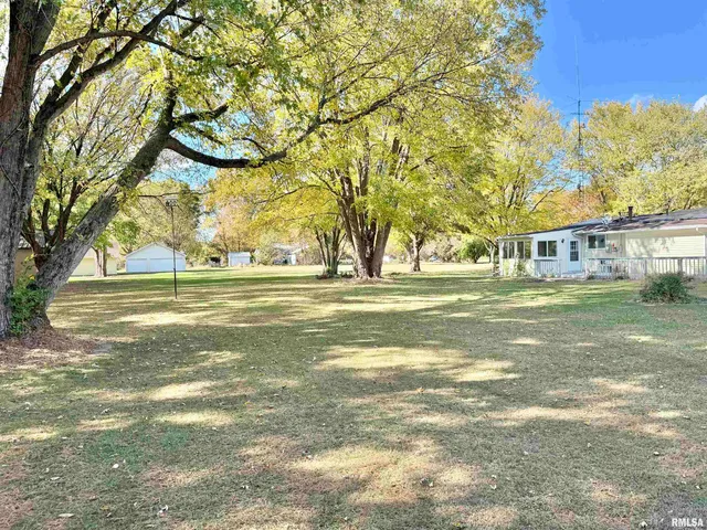 $319,000 | 990 William Drive, Knoxville, IL 61448