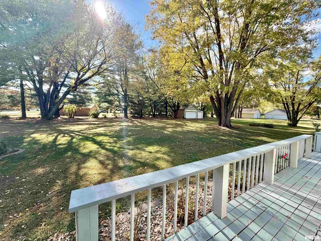 $319,000 | 990 William Drive, Knoxville, IL 61448