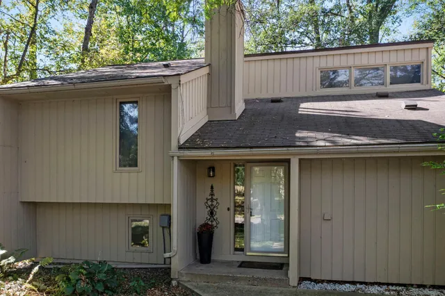 $319,900 | 1805 Archer Lane North, Plymouth, MN 55447