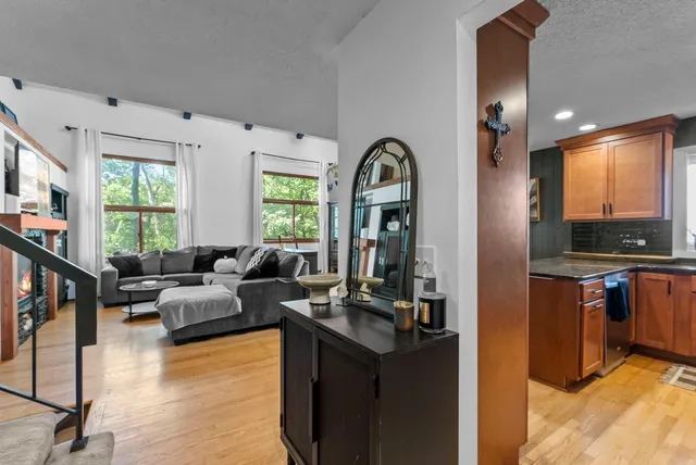 $319,900 | 1805 Archer Lane North, Plymouth, MN 55447