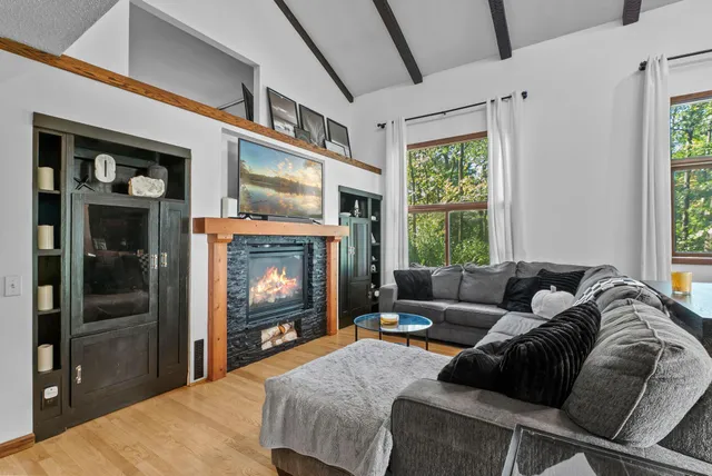 $319,900 | 1805 Archer Lane North, Plymouth, MN 55447