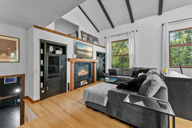 $319,900 | 1805 Archer Lane North, Plymouth, MN 55447