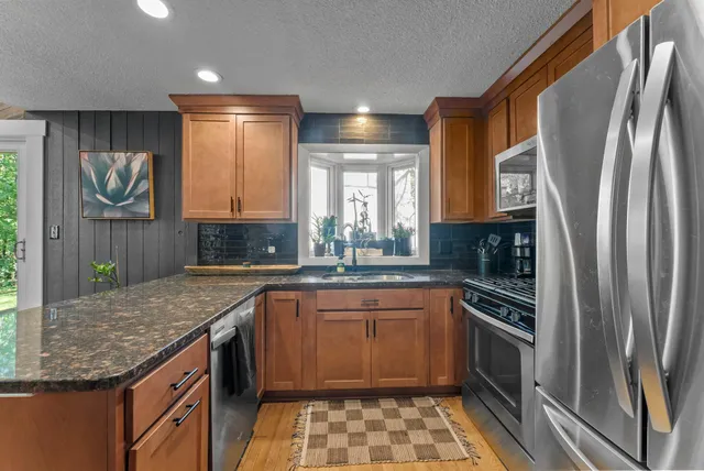 $319,900 | 1805 Archer Lane North, Plymouth, MN 55447