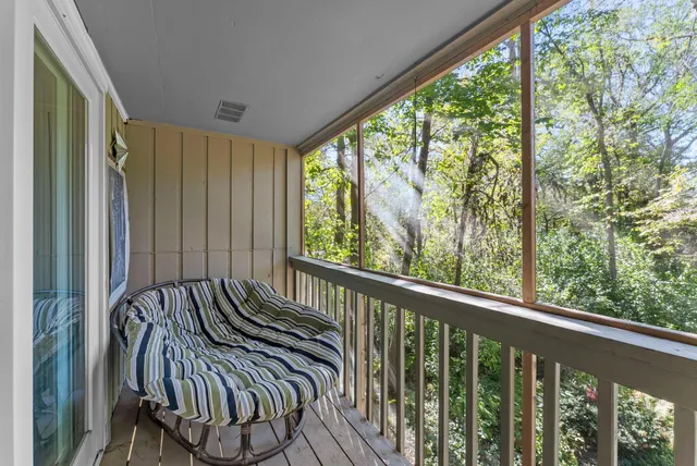 $319,900 | 1805 Archer Lane North, Plymouth, MN 55447