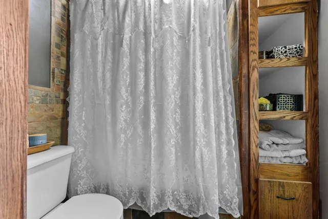 $319,900 | 1805 Archer Lane North, Plymouth, MN 55447