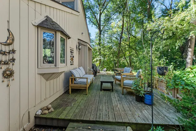 $319,900 | 1805 Archer Lane North, Plymouth, MN 55447