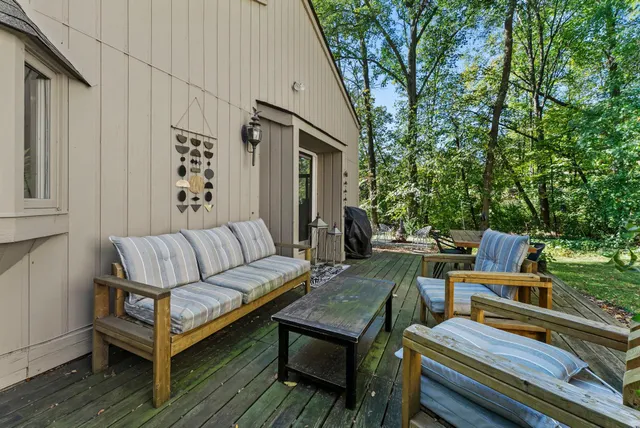 $319,900 | 1805 Archer Lane North, Plymouth, MN 55447