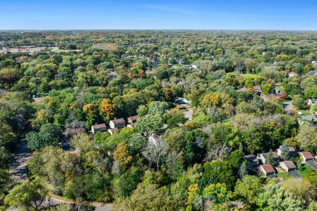 $319,900 | 1805 Archer Lane North, Plymouth, MN 55447