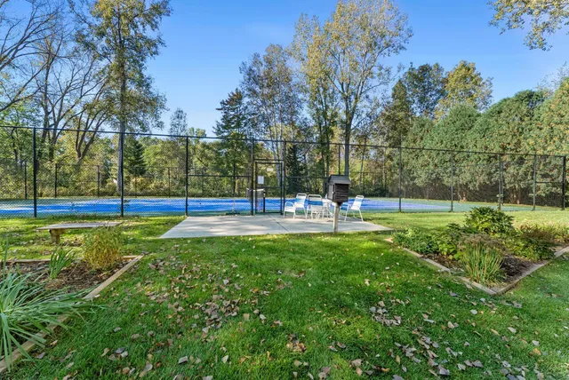 $319,900 | 1805 Archer Lane North, Plymouth, MN 55447