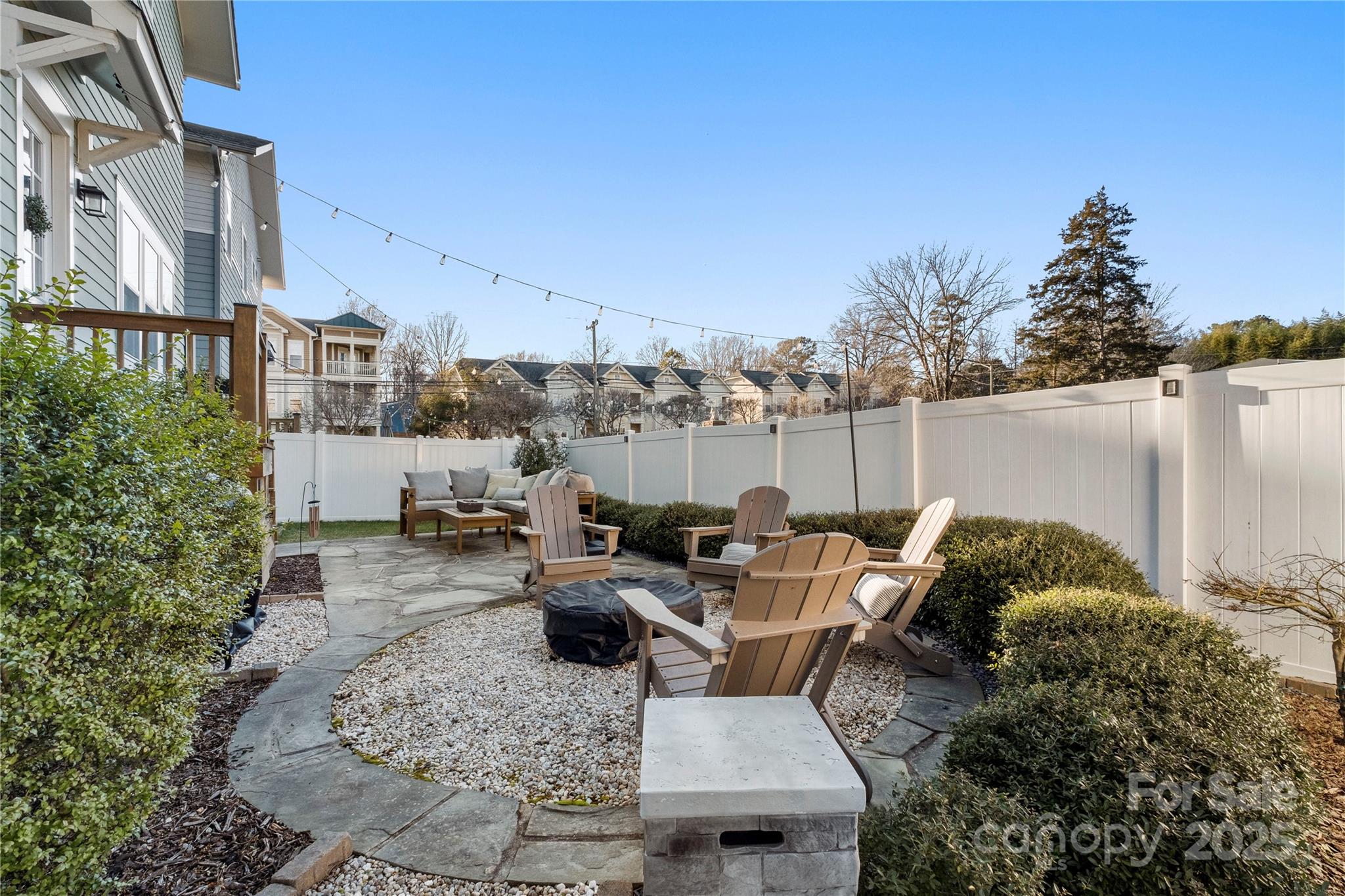 907 Millbrook Road Charlotte, NC 28211 - Photo 42 of 46 a view of a terrace with sitting area