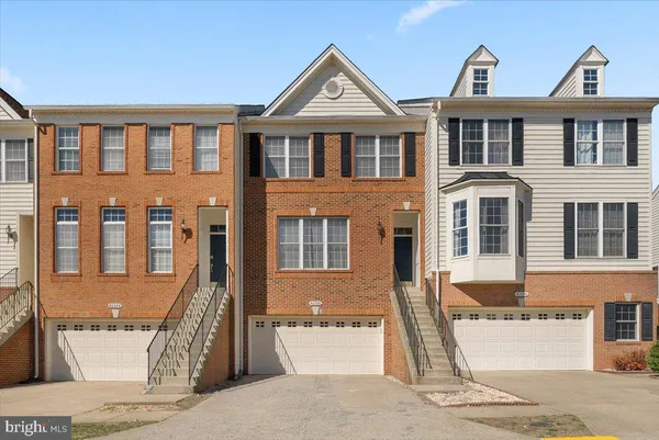 $3,100 | 42686 Sandman Terrace, Chantilly, VA 20152