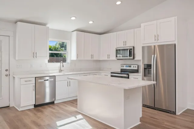 $1,800 | 68 Iris Lane, DeFuniak Springs, FL 32433