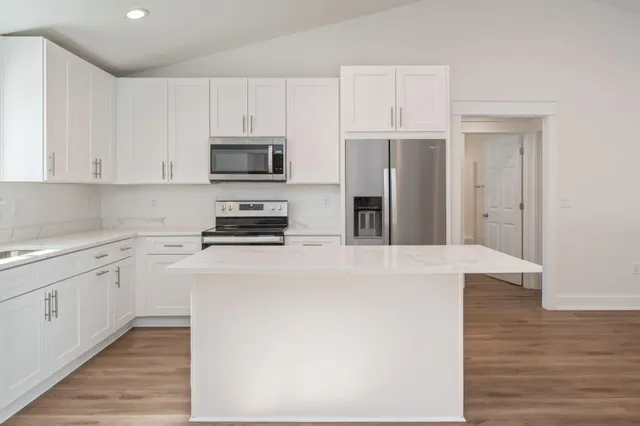 $1,800 | 68 Iris Lane, DeFuniak Springs, FL 32433