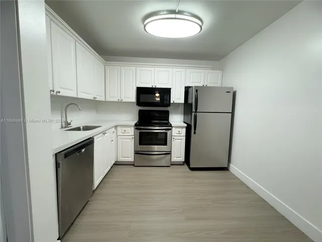 $2,350 | Jacaranda, Plantation, FL 33324