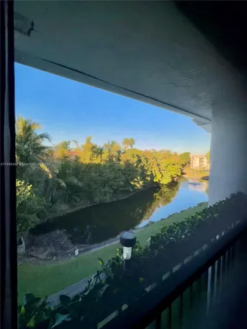 $2,350 | Jacaranda, Plantation, FL 33324